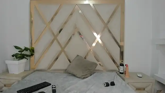 Selenaasm online show from 02-05-26, 08:46