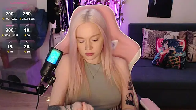 Snapshot of fantasy_lisa chatting on 01-10-26, 01:51 fantasy lisa online show from 01-10-26, 01:51