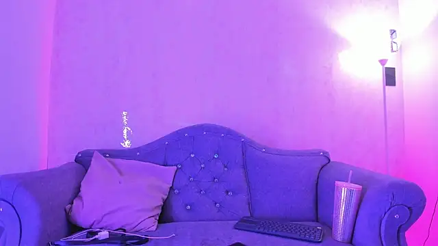 Taniandmarkos online show from 12-14-25, 09:41