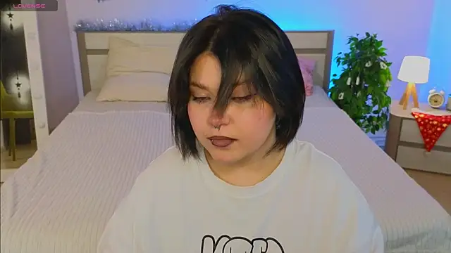 Choee Bliss online show from 12-14-25, 10:31