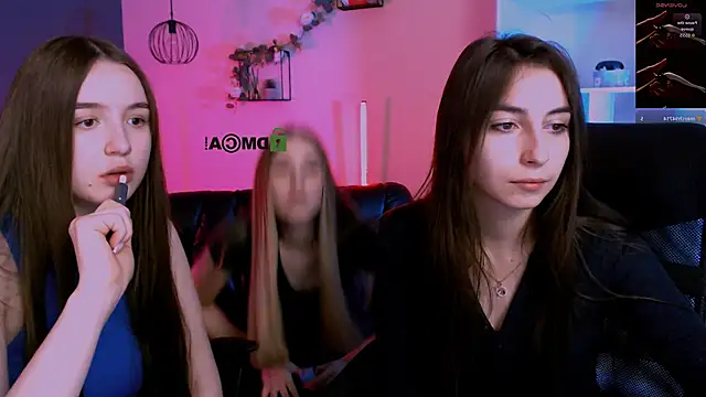 mila firee online show from 03-23-26, 10:19