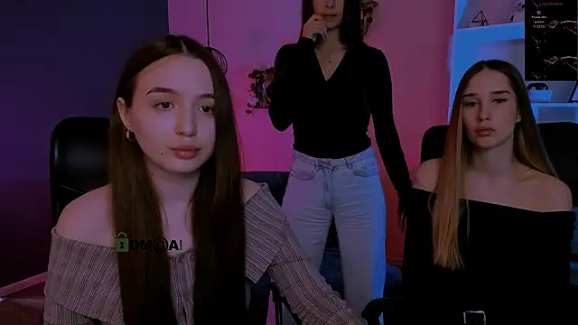 mila firee online show from 03-27-26, 10:04