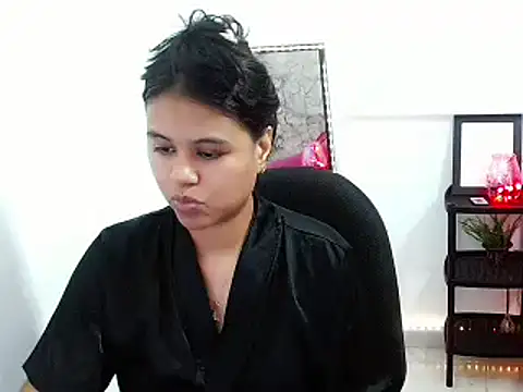 Snapshot of Shawnycarson chatting on 07-21-26, 05:59 Shawnycarson online show from 07-21-26, 05:59