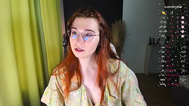 Snapshot of Ann_Couette chatting on 05-30-26, 10:01 Ann Couette online show from 05-30-26, 10:01
