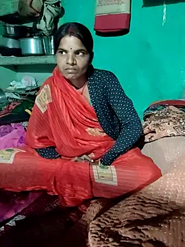 Snapshot of puja45632 chatting on 12-14-25, 04:45 puja45632 online show from 12-14-25, 04:45