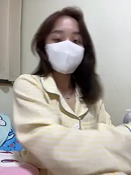 Snapshot of Baby22223 chatting on 03-26-26, 01:06 Baby22223 online show from 03-26-26, 01:06