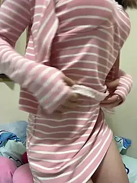 Snapshot of Baby22223 chatting on 03-27-26, 01:44 Baby22223 online show from 03-27-26, 01:44