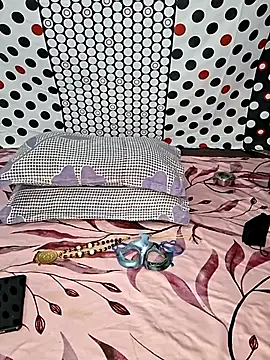 Snapshot of Saxy_Sona1 chatting on 06-27-26, 02:44 Saxy Sona1 online show from 06-27-26, 02:44