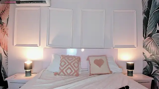 EVANGELIINE 21 online show from 04-06-26, 06:53