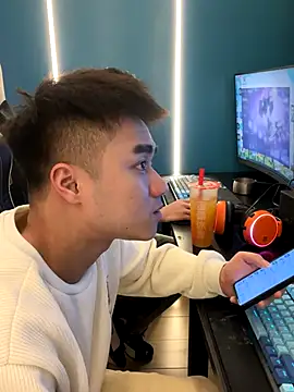 Snapshot of saosao168 chatting on 01-06-26, 07:12 saosao168 online show from 01-06-26, 07:12