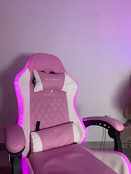 Snapshot of Ana_herrera chatting on 01-14-26, 11:38 Ana herrera online show from 01-14-26, 11:38