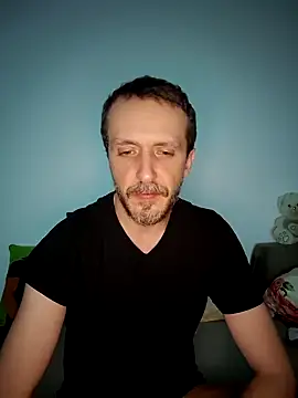 Snapshot of EMustafa86 chatting on 01-10-26, 12:23 EMustafa86 online show from 01-10-26, 12:23