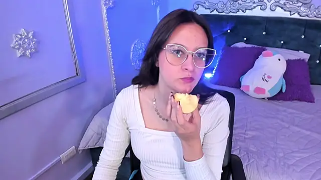 VioletSantana online show from 12-16-25, 07:41