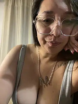 Snapshot of Soy_maiaa4 chatting on 02-06-26, 03:00 Soy maiaa4 online show from 02-06-26, 03:00