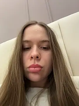 Nicole Loving online show from 12-13-25, 09:31