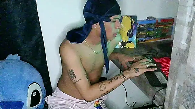 Glen connor 11 online show from 12-23-25, 03:48