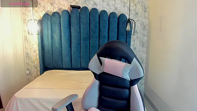 Lovely-martina online show from 12-16-25, 01:27