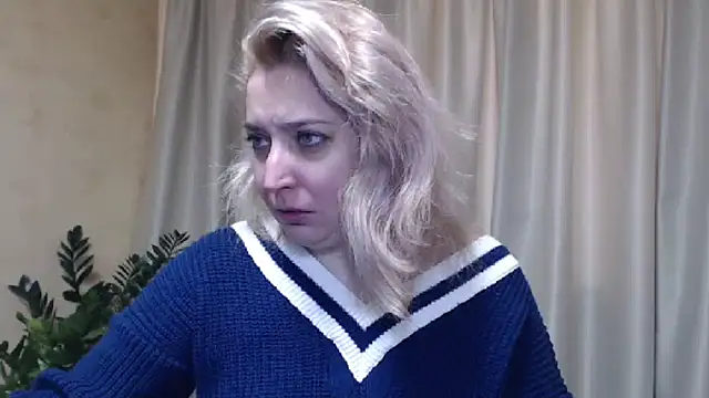 Snapshot of sweetpussy13 chatting on 02-11-25, 07:12 sweetpussy13 online show from 02-11-25, 07:12