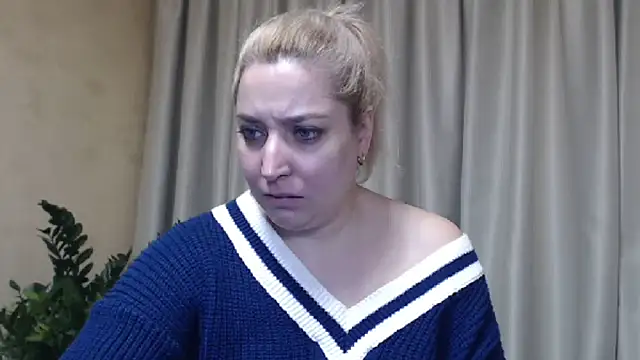 Snapshot of sweetpussy13 chatting on 03-04-25, 10:13 sweetpussy13 online show from 03-04-25, 10:13