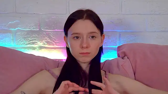 ArinaKubrick online show from 04-18-26, 07:58