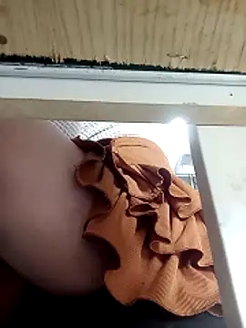 Snapshot of SARA6926969 chatting on 12-23-25, 03:37 SARA6926969 online show from 12-23-25, 03:37