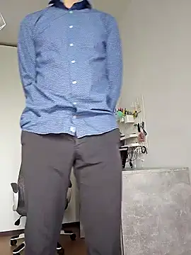 Lovebackground online show from 09-29-25, 07:35