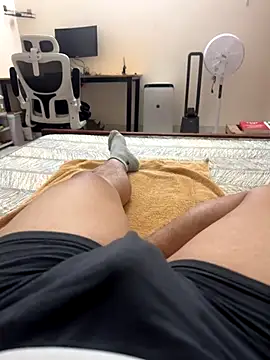 Snapshot of battman4488 chatting on 12-15-25, 03:05 battman4488 online show from 12-15-25, 03:05