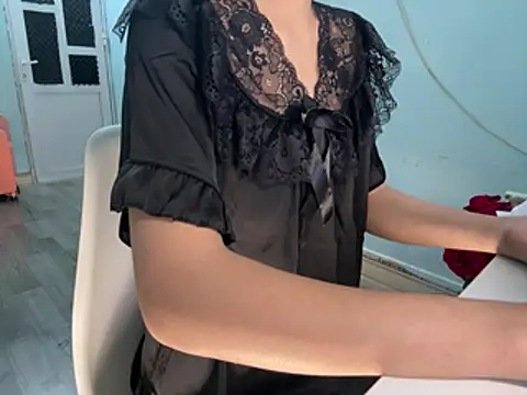 Snapshot of Chichi_86 chatting on 07-29-26, 01:31 Chichi 86 online show from 07-29-26, 01:31