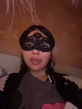 Snapshot of SilkyMira chatting on 03-18-26, 07:39 SilkyMira online show from 03-18-26, 07:39