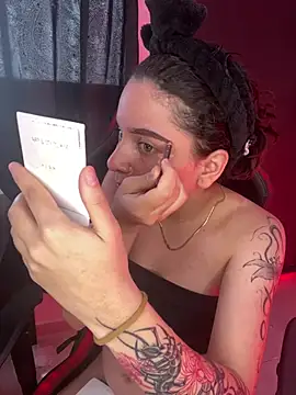 Missvalery online show from 01-18-26, 07:17