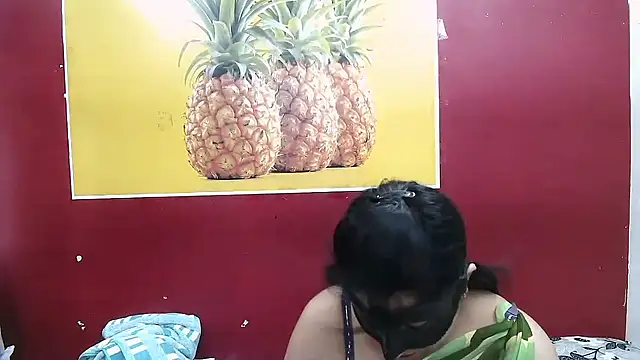 Lovelycouple25 online show from 04-29-26, 05:33