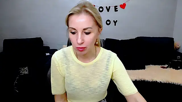 Hanna--Sweet online show from 03-10-26, 03:50