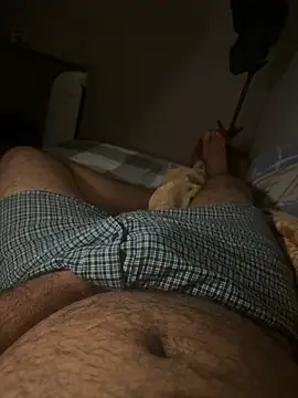 Snapshot of Night_outcam chatting on 02-19-26, 06:59 Night outcam online show from 02-19-26, 06:59