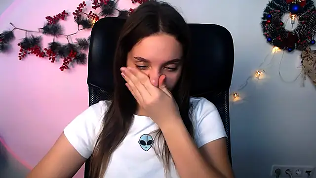 ElissXw online show from 12-14-25, 08:52