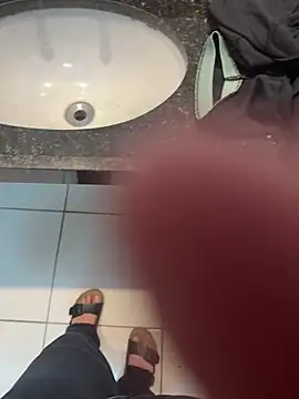 Snapshot of EngenheiroNovinho chatting on 01-06-26, 05:38 EngenheiroNovinho online show from 01-06-26, 05:38