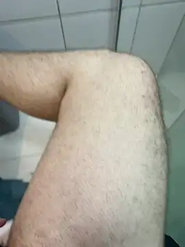 Snapshot of EngenheiroNovinho chatting on 03-27-26, 12:05 EngenheiroNovinho online show from 03-27-26, 12:05