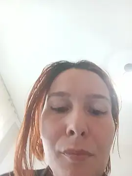 Atwsliiikizilll online show from 06-18-26, 07:41