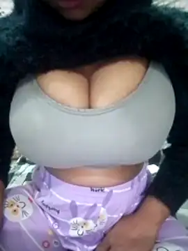 Snapshot of diya_r chatting on 03-16-26, 04:40 diya r online show from 03-16-26, 04:40