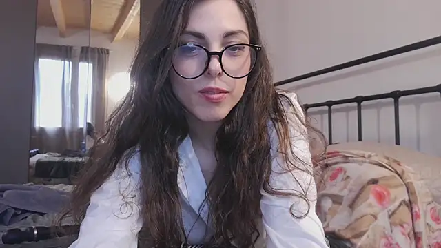 Snapshot of YourSlutQueen chatting on 02-12-26, 10:43 YourSlutQueen online show from 02-12-26, 10:43