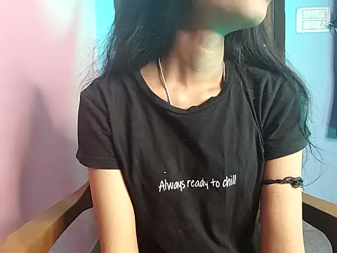 Snapshot of Maira_00 chatting on 12-16-25, 06:51 Maira 00 online show from 12-16-25, 06:51