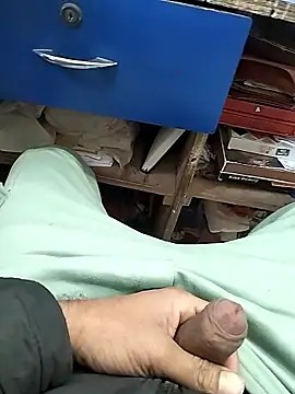 Snapshot of mohit08desi chatting on 01-10-26, 06:26 mohit08desi online show from 01-10-26, 06:26