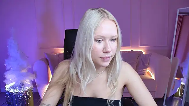 AprilChambers online show from 12-15-25, 05:23