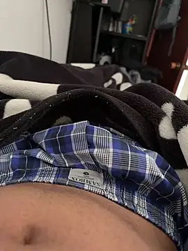 Snapshot of Croppedsex chatting on 12-14-25, 03:50 Croppedsex online show from 12-14-25, 03:50