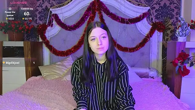 Snapshot of AlicePowells chatting on 01-09-26, 11:35 AlicePowells online show from 01-09-26, 11:35