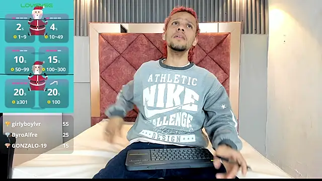 TAYSON SCOTT online show from 01-07-26, 01:08