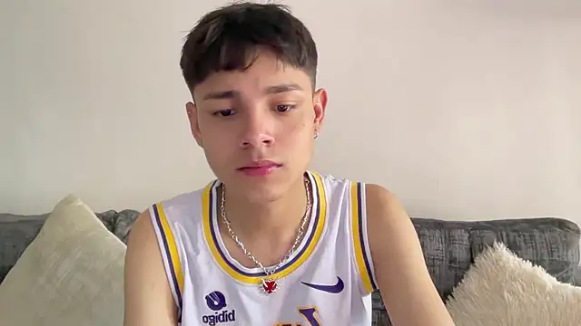 Andy Belier23 online show from 04-06-26, 04:52