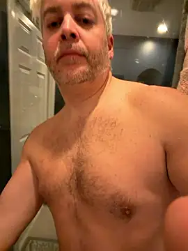 Snapshot of dadbodct chatting on 01-12-26, 10:59 dadbodct online show from 01-12-26, 10:59