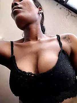 Shaara bloommy online show from 02-15-26, 03:53