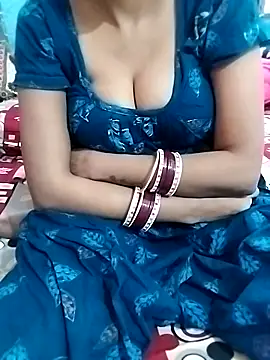 Snapshot of Monika-hot3 chatting on 12-18-25, 04:18 Monika-hot3 online show from 12-18-25, 04:18