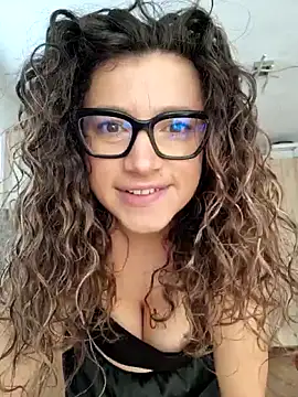 Snapshot of MiraBennet chatting on 02-03-26, 08:08 MiraBennet online show from 02-03-26, 08:08